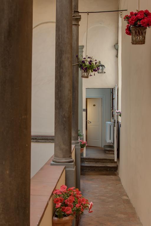 Residenza D'Epoca Borgo Albizi Hotel ฟลอเรนซ์ ภายนอก รูปภาพ