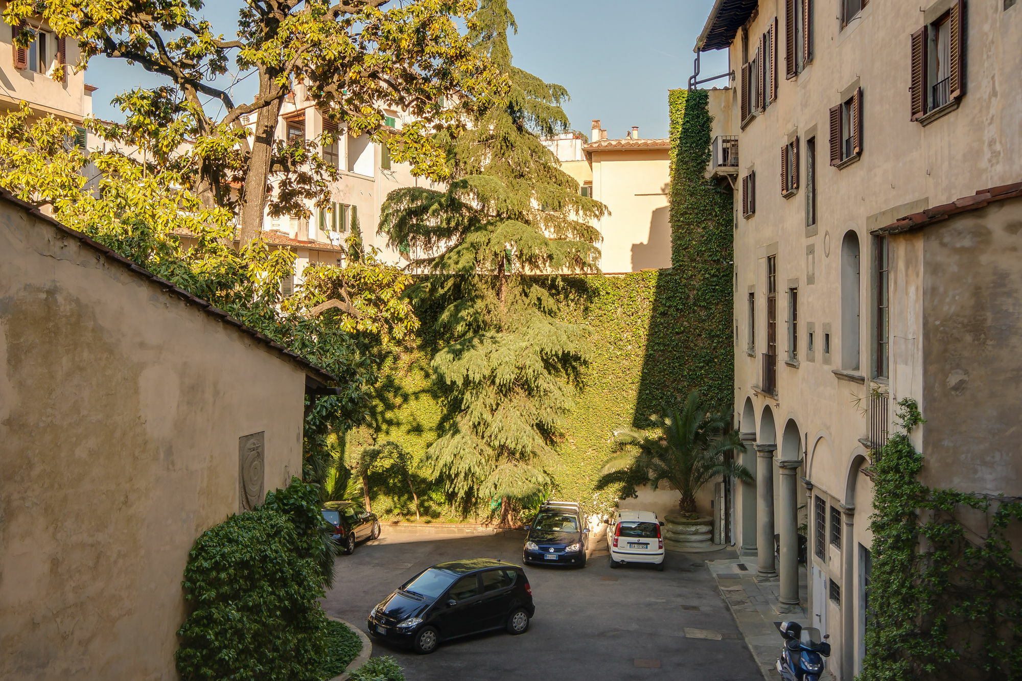 Residenza D'Epoca Borgo Albizi Hotel ฟลอเรนซ์ ภายนอก รูปภาพ